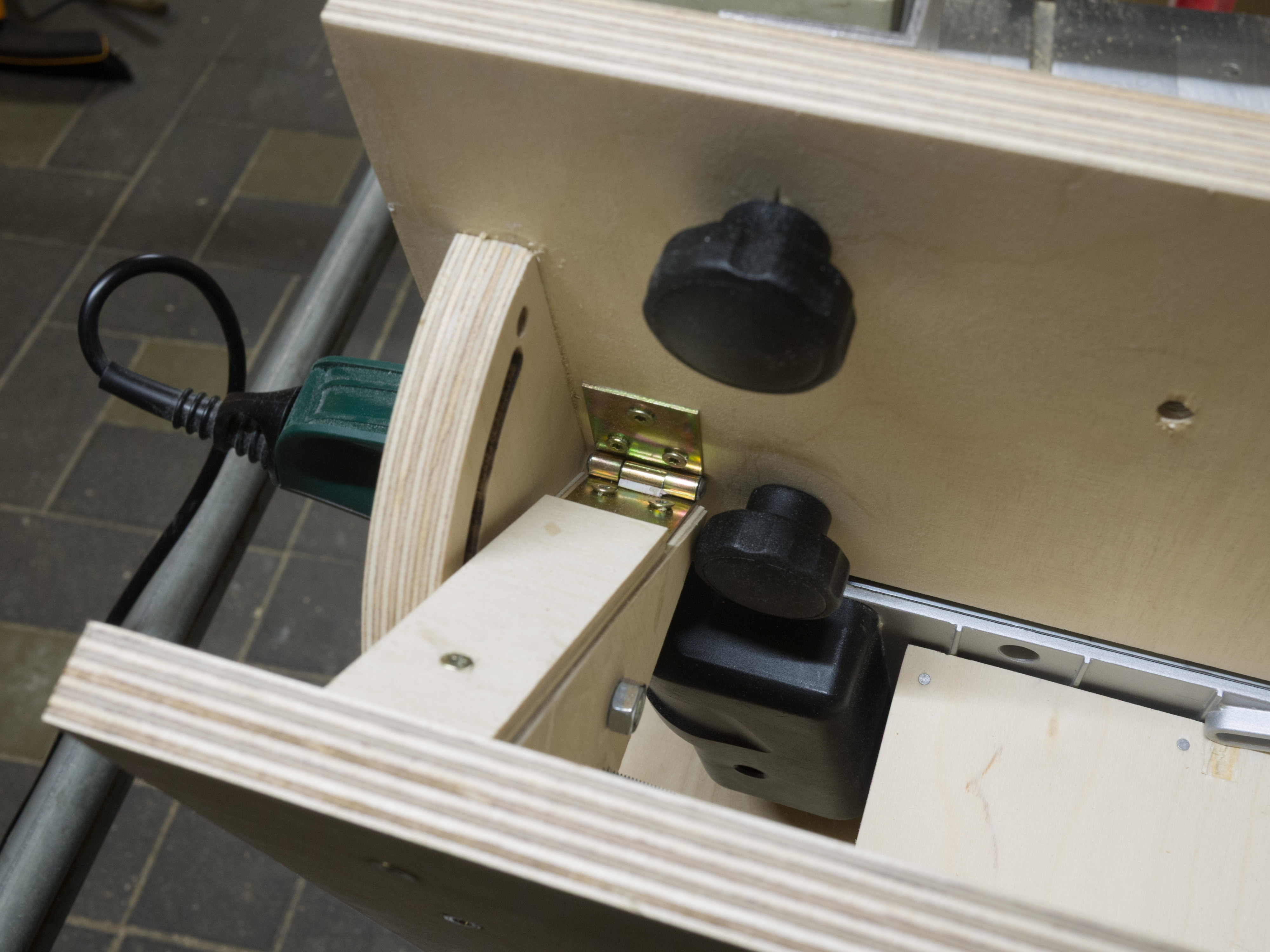 20151228 Bandschleiferstation 015